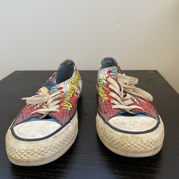 wonder woman converse shoes